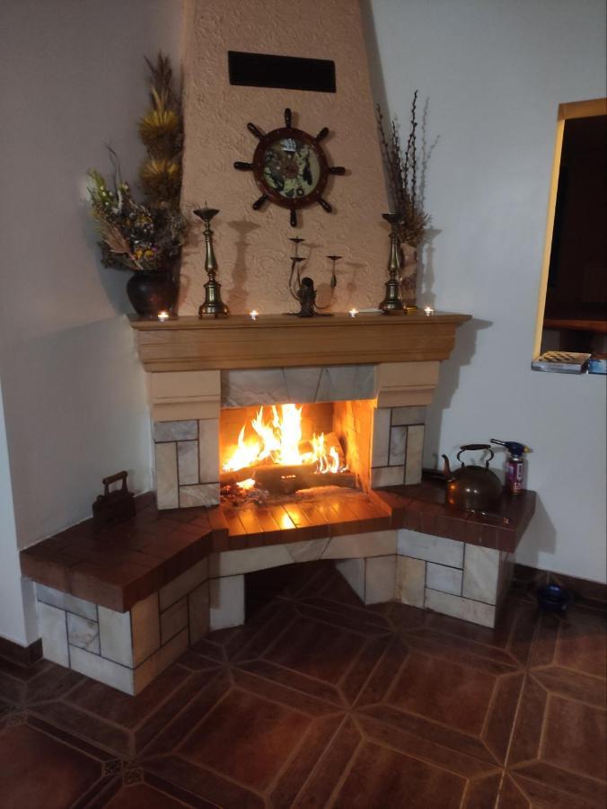 Лелеч Hotel Tatariv Bagian luar foto