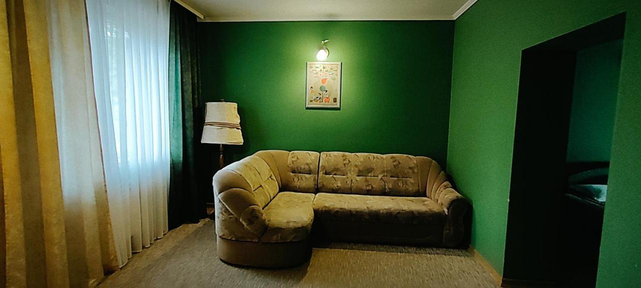 Лелеч Hotel Tatariv Bagian luar foto